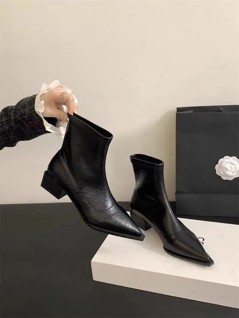 Women Pointed Ankle Boots Mid Heels Pointed Leather Sexy Chelsea Boots Trend Design Winter New Pumps Designer Short Botas Mujer