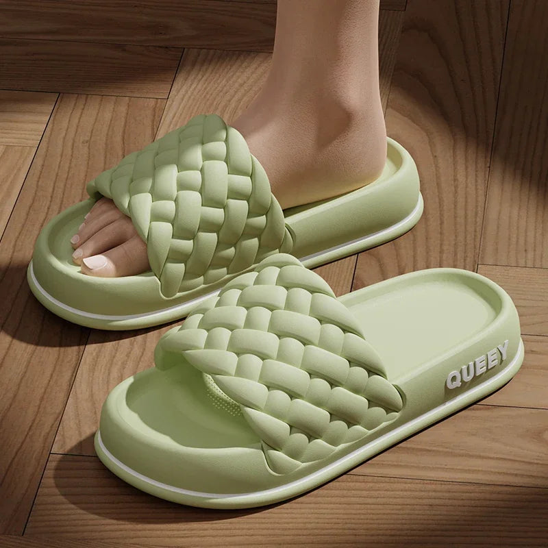 2024 Summer Women Thick Slippers  Sole Beach Slides Bathroom Anti-Slip Soft Sandals Fashion Ladies Cloud Shoes Sandals