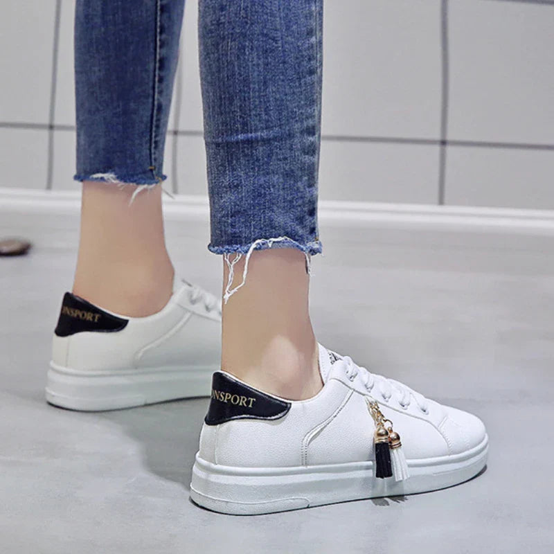 Women Sneakers White Casual Shoes Outdoor Low Top Running Shoes PU Leather Lightweight Shoes Desginer Flat Women Vulcanized Shoe