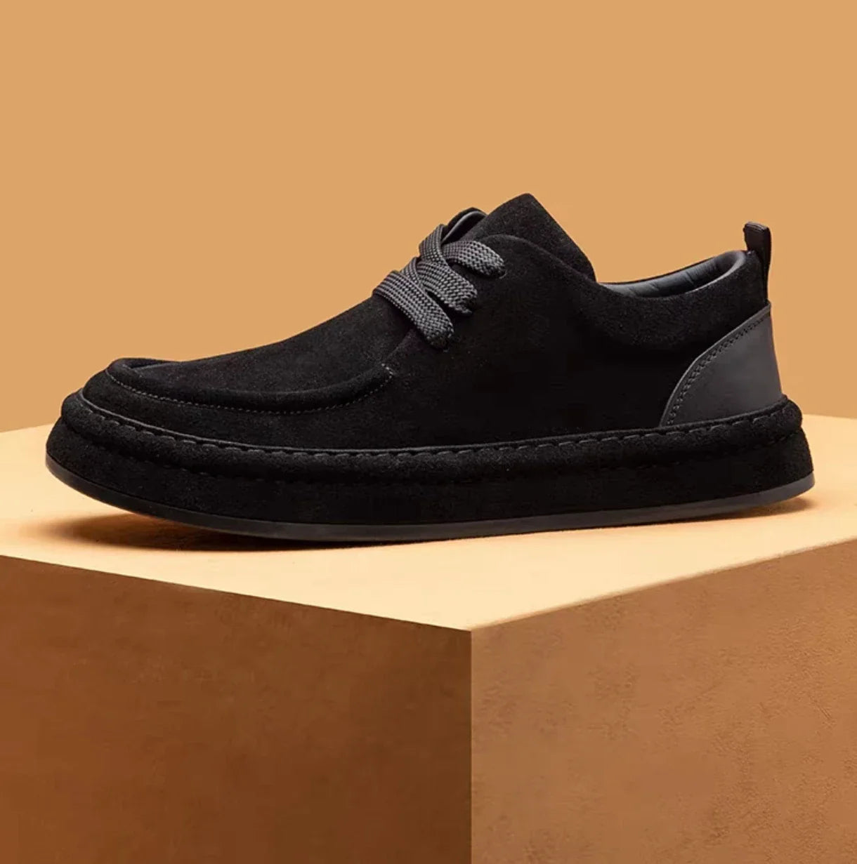Men's Shoes Are Fashionable Brown Casual Shoes Made of Durable Suede Material Comfortable Walking Shoes Suitable for Daily Wear   (Available)