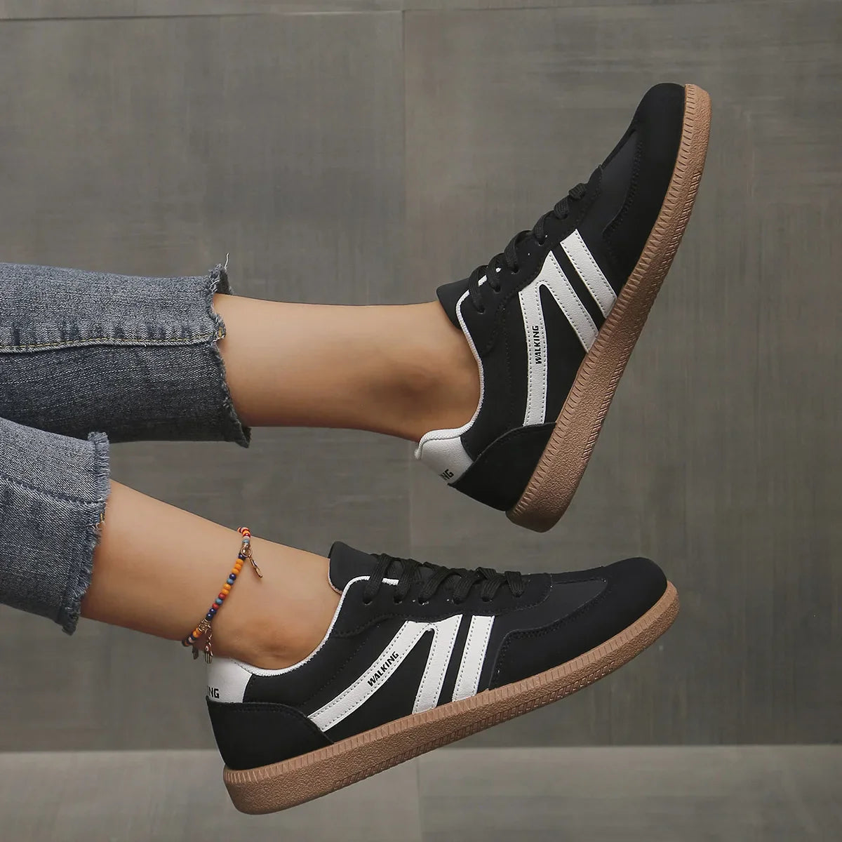 Women Sneakers 2025 Spring New Luxury Flat Loafers Comfortable Slip on Soft Female Sneakers Lightweight Outdoor Shoes for Women