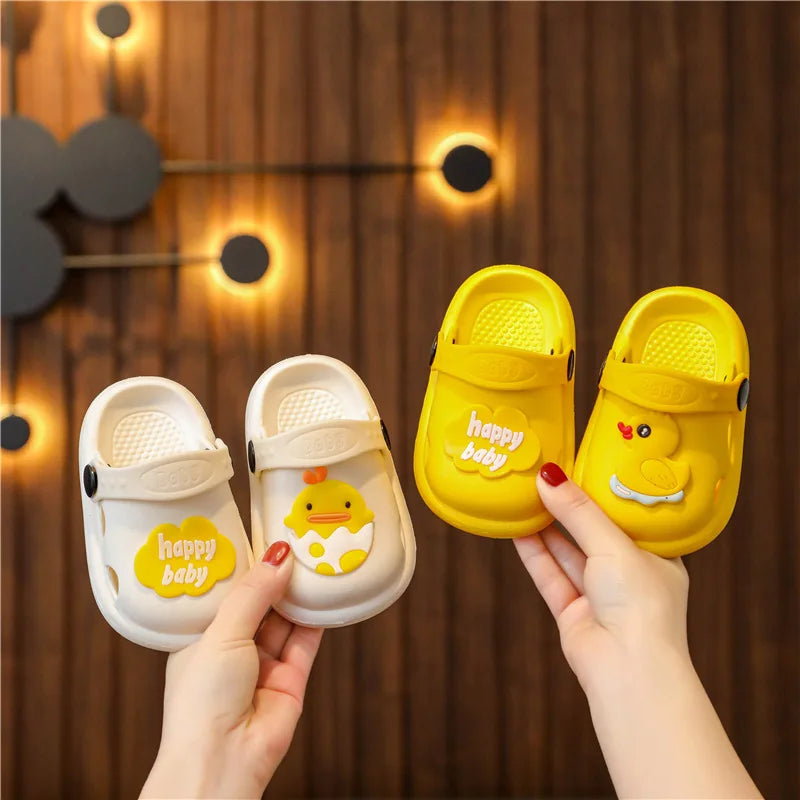 Children's Slippers - New Summer Cute Bear Design Soft-Sole Anti-Slip Indoor Bathroom Sandals for Baby Girls and Boys