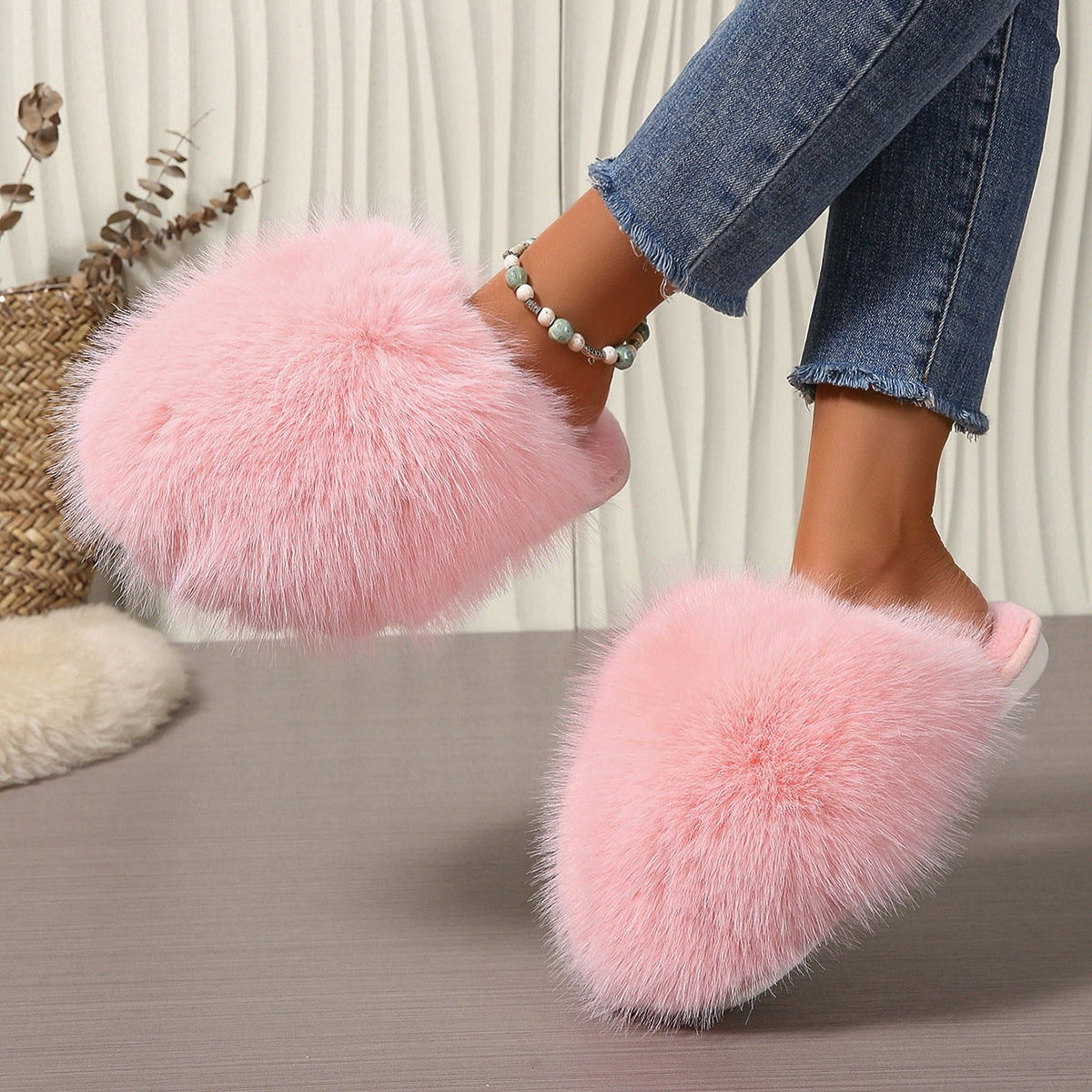 Women's Plus-size Solid Color Fluffy Big Furry Slippers