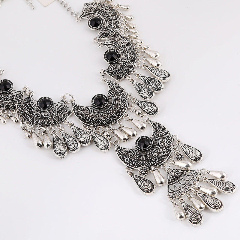 Vintage Gemstone Water Drop Carved Hollow Necklace Set