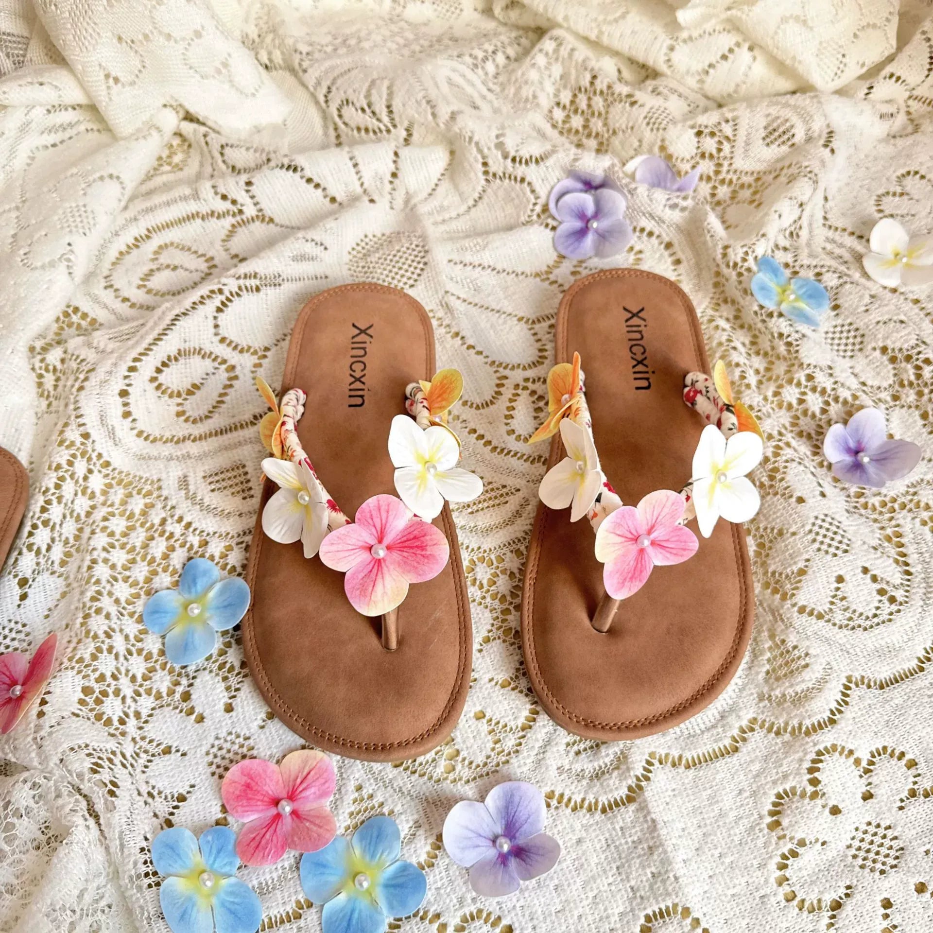 Women summer fashion outdoor wear versatile seaside flip flops