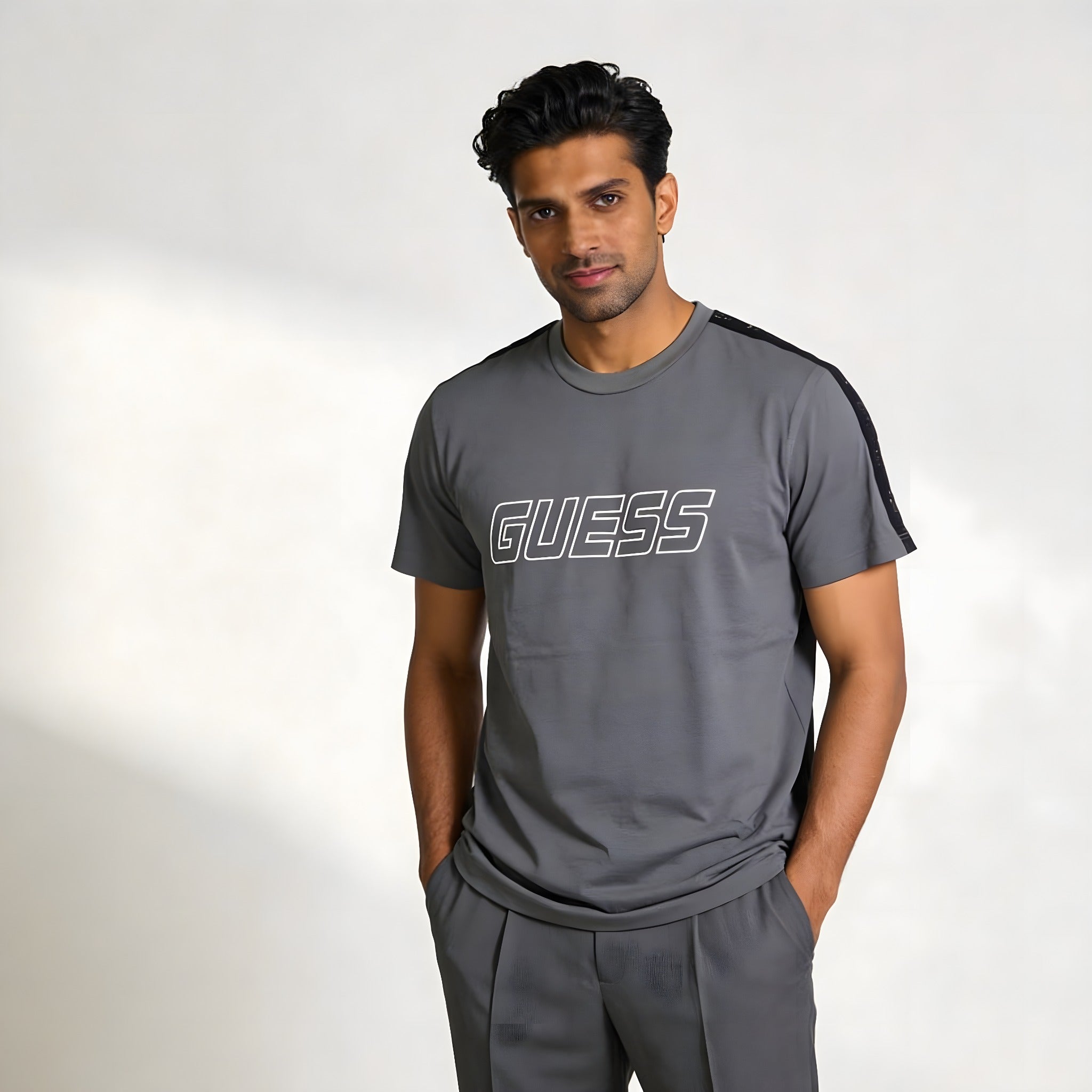Guess T Shirt